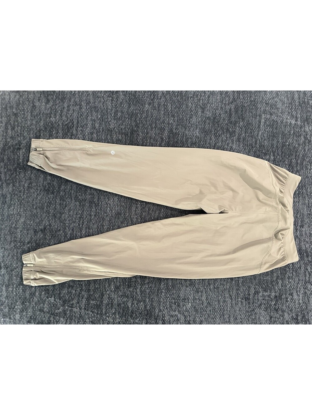 Lululemon Womens Size 6 Taupe Lightweight Jogger Pants Zip Ankle Athletic Travel - Picture 5 of 6